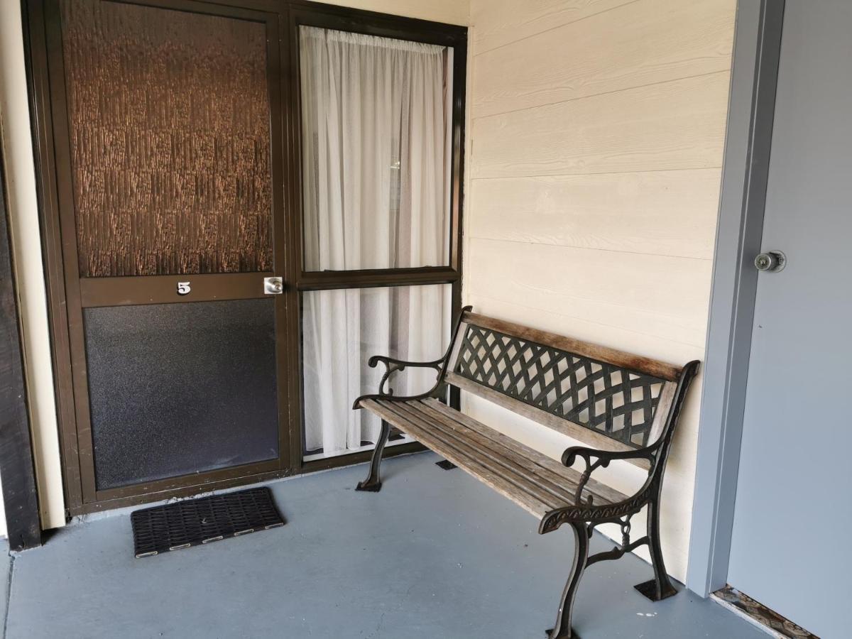 Gibson Court Motel Роторуа Екстер'єр фото