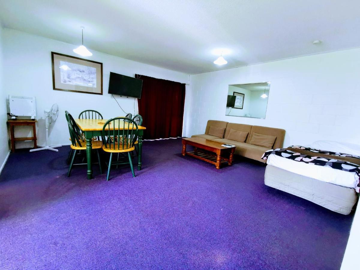Gibson Court Motel Роторуа Екстер'єр фото